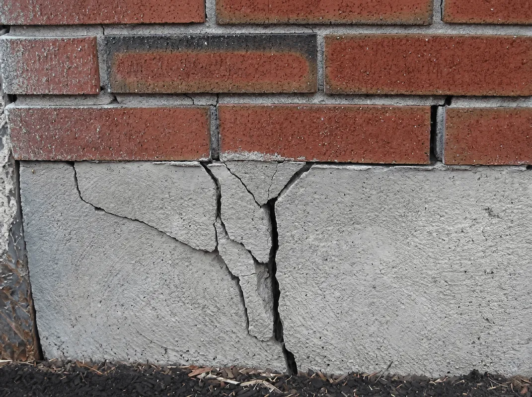 Concrete foundation with serious structural damage in Buffalo, NY